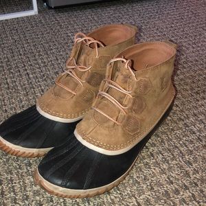 New Sorel Out n About boot in elk